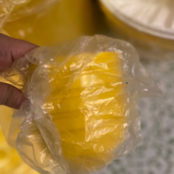 Tupperware yellow set!